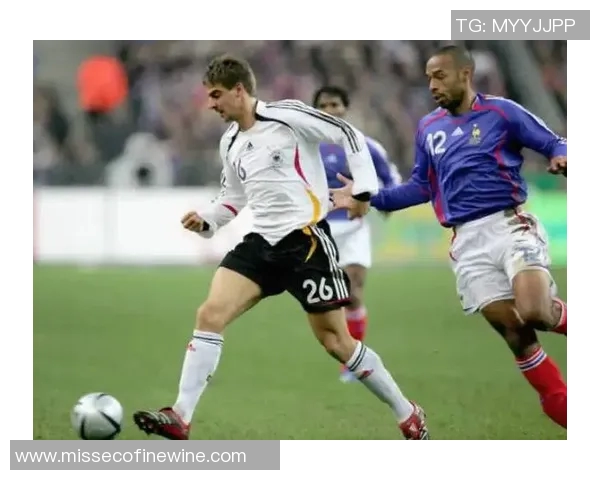 中国明星受足球巨星青睐背后的故事与魅力揭秘